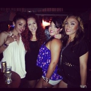 Meet your Posher, Ana